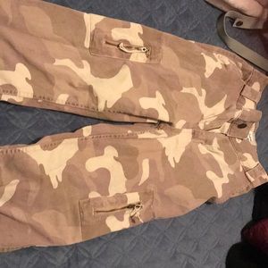 Army joggers high rise